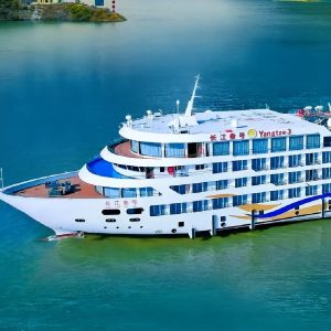 3 day Yangtze River cruise from Chongqing China with luxury cruise ship